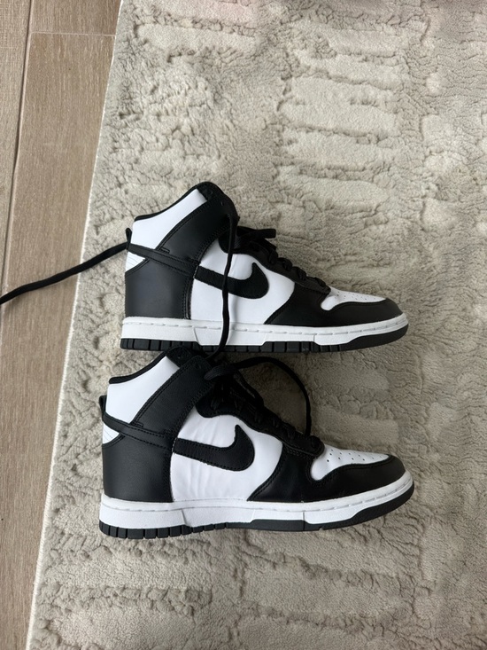 Nike Shoes - Women’s Nike Dunk High